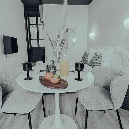 Apartment Opium *