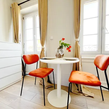 Apartment Opium