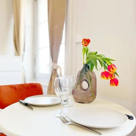 Apartment Opium *